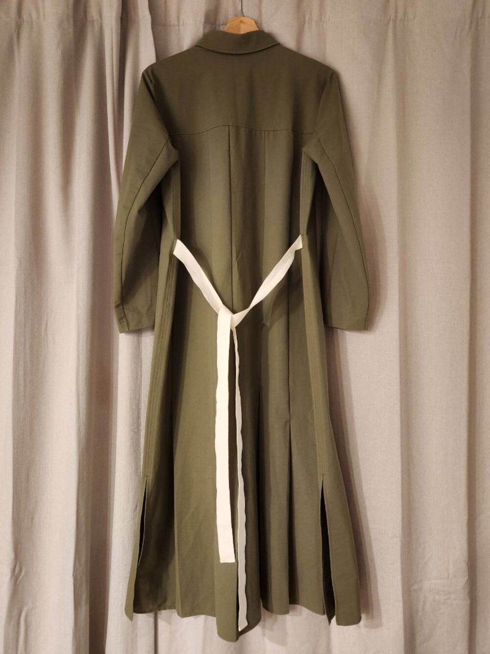 🧥 COS Belted Button-Up Dress in Khaki Size S - Picture 2 of 5